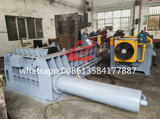kaufen 200 Tonnen hydraulische Metallschrottverdichter-Ballmaschine mit PLC-Steuerung online manufacture