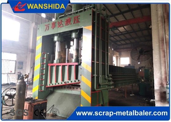 500-Tonnen-Hydraulik-Portal-Schere mit 507 Tonnen Schneidkraft und 6000×1500×600mm Kammer für die Schwerlast-Schrottmetallverarbeitung
