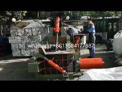 WANSHIDA 160-Tonnen-Metallballer arbeitet im Garten unseres Kunden